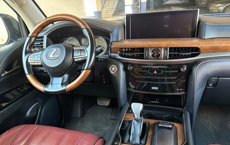 Lexus LX III, 2017 год, 6 800 000 рублей, 13 фотография