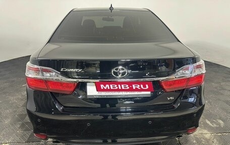 Toyota Camry, 2018 год, 2 700 000 рублей, 6 фотография