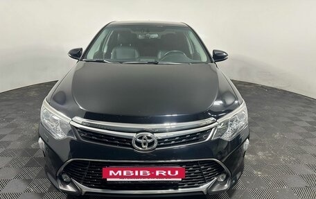 Toyota Camry, 2018 год, 2 700 000 рублей, 2 фотография