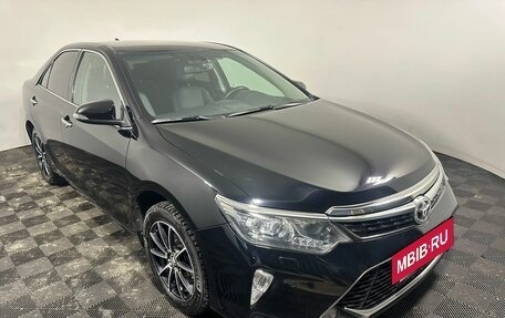 Toyota Camry, 2018 год, 2 700 000 рублей, 3 фотография