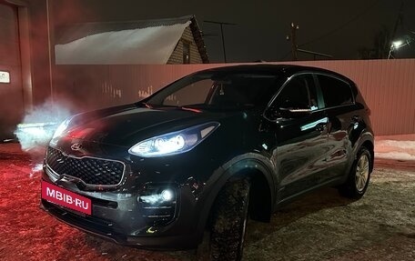 KIA Sportage IV рестайлинг, 2017 год, 2 230 000 рублей, 2 фотография