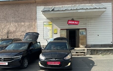 Hyundai Solaris II рестайлинг, 2012 год, 950 000 рублей, 8 фотография