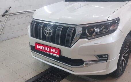 Toyota Land Cruiser Prado 150 рестайлинг 2, 2018 год, 5 500 000 рублей, 12 фотография