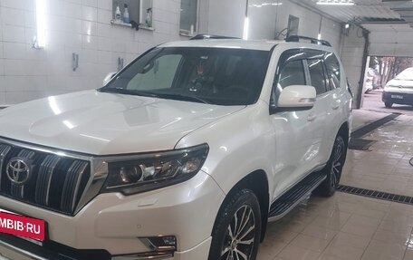 Toyota Land Cruiser Prado 150 рестайлинг 2, 2018 год, 5 500 000 рублей, 19 фотография