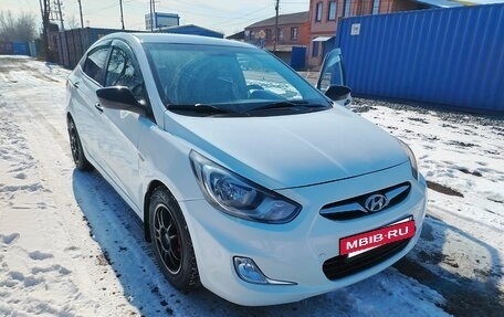 Hyundai Solaris II рестайлинг, 2013 год, 540 000 рублей, 13 фотография