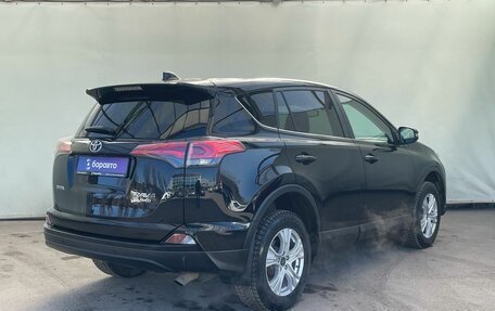 Toyota RAV4, 2018 год, 2 499 000 рублей, 4 фотография