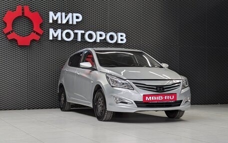 Hyundai Solaris II рестайлинг, 2015 год, 770 000 рублей, 3 фотография