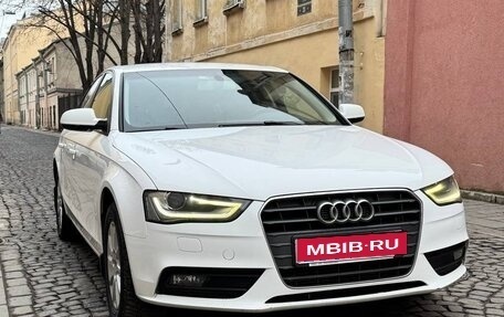 Audi A4, 2012 год, 1 350 000 рублей, 1 фотография