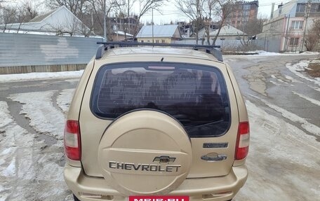 Chevrolet Niva I рестайлинг, 2004 год, 330 000 рублей, 4 фотография