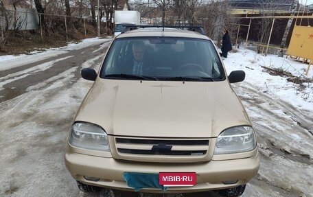 Chevrolet Niva I рестайлинг, 2004 год, 330 000 рублей, 8 фотография