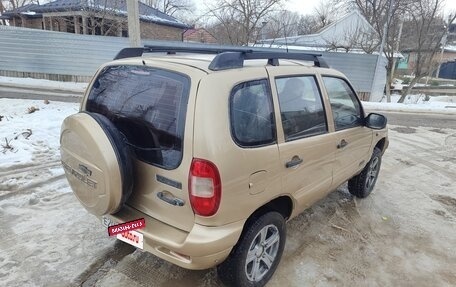 Chevrolet Niva I рестайлинг, 2004 год, 330 000 рублей, 3 фотография