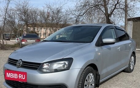 Volkswagen Polo VI (EU Market), 2013 год, 1 025 000 рублей, 2 фотография