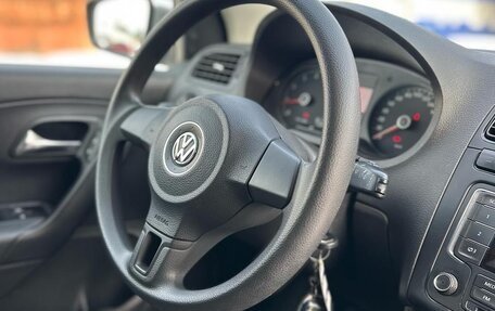 Volkswagen Polo VI (EU Market), 2013 год, 1 025 000 рублей, 21 фотография