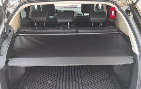 Mitsubishi Outlander III рестайлинг 3, 2019 год, 3 350 000 рублей, 8 фотография