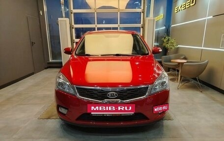 KIA cee'd I рестайлинг, 2010 год, 799 000 рублей, 2 фотография