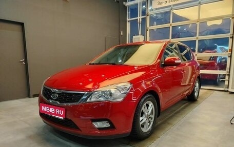 KIA cee'd I рестайлинг, 2010 год, 799 000 рублей, 3 фотография