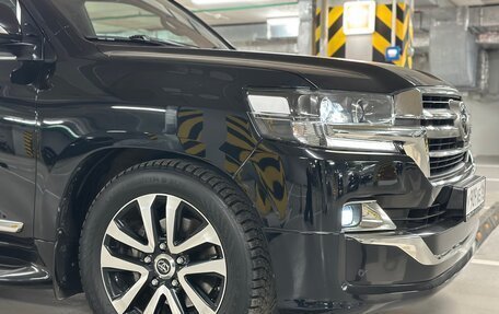 Toyota Land Cruiser 200, 2018 год, 8 800 000 рублей, 6 фотография
