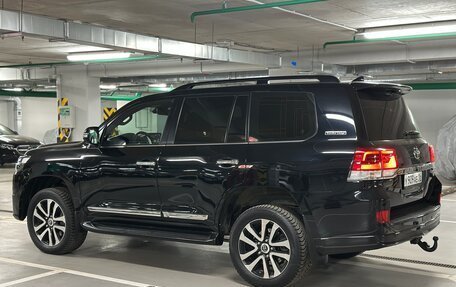 Toyota Land Cruiser 200, 2018 год, 8 800 000 рублей, 11 фотография