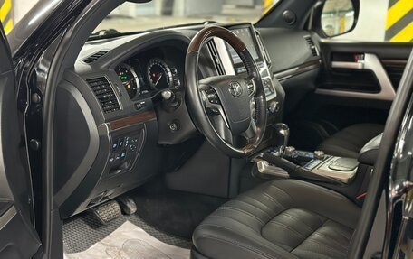 Toyota Land Cruiser 200, 2018 год, 8 800 000 рублей, 14 фотография