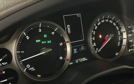 Toyota Land Cruiser 200, 2018 год, 8 800 000 рублей, 19 фотография