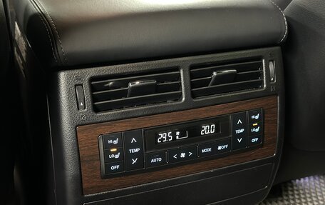 Toyota Land Cruiser 200, 2018 год, 8 800 000 рублей, 22 фотография