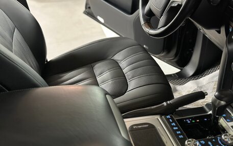 Toyota Land Cruiser 200, 2018 год, 8 800 000 рублей, 32 фотография
