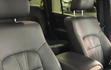 Toyota Land Cruiser 200, 2018 год, 8 800 000 рублей, 37 фотография