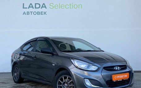 Hyundai Solaris II рестайлинг, 2011 год, 588 000 рублей, 3 фотография