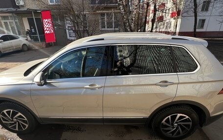 Volkswagen Tiguan II, 2018 год, 2 400 000 рублей, 7 фотография