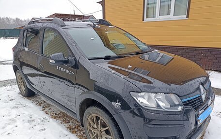 Renault Sandero II рестайлинг, 2015 год, 1 039 000 рублей, 3 фотография