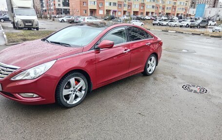 Hyundai Sonata VI, 2011 год, 1 160 000 рублей, 3 фотография