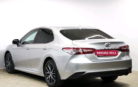 Toyota Camry, 2021 год, 3 599 000 рублей, 6 фотография