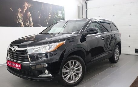 Toyota Highlander, 2020 год, 2 990 000 рублей, 1 фотография