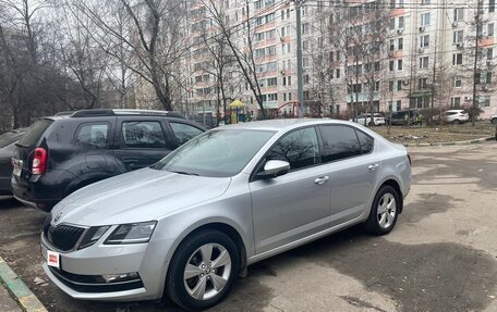 Skoda Octavia, 2017 год, 1 990 000 рублей, 4 фотография