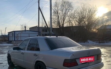 Mercedes-Benz W124, 1992 год, 130 000 рублей, 2 фотография