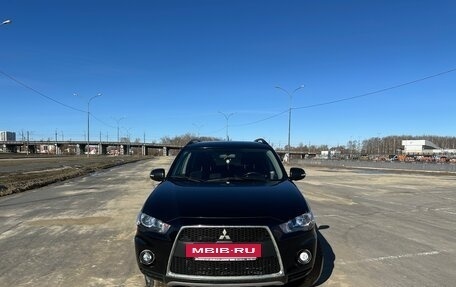 Mitsubishi Outlander III рестайлинг 3, 2011 год, 1 200 000 рублей, 8 фотография