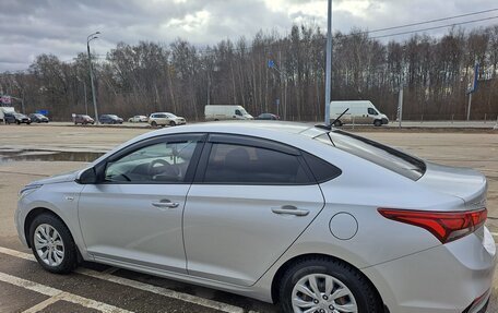 Hyundai Solaris II рестайлинг, 2019 год, 1 500 000 рублей, 1 фотография