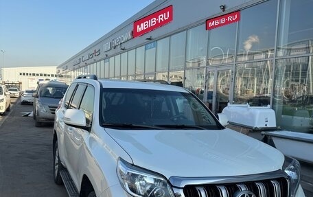 Toyota Land Cruiser Prado 150 рестайлинг 2, 2016 год, 4 200 000 рублей, 1 фотография