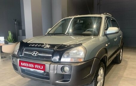 Hyundai Tucson III, 2005 год, 900 000 рублей, 4 фотография