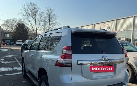 Toyota Land Cruiser Prado 150 рестайлинг 2, 2016 год, 4 200 000 рублей, 6 фотография