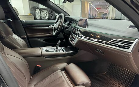 BMW 7 серия, 2018 год, 4 900 000 рублей, 10 фотография