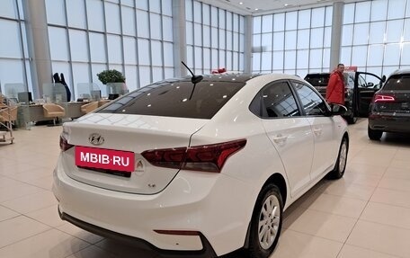 Hyundai Solaris II рестайлинг, 2018 год, 1 150 000 рублей, 5 фотография