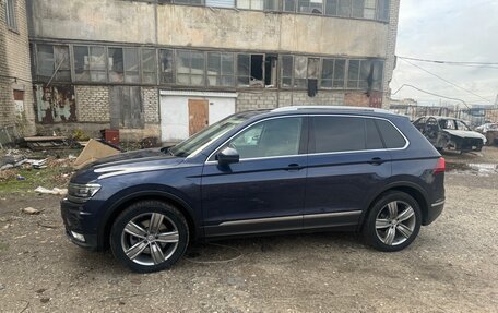 Volkswagen Tiguan II, 2017 год, 2 200 000 рублей, 6 фотография