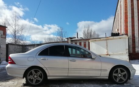 Mercedes-Benz C-Класс, 2001 год, 650 000 рублей, 3 фотография