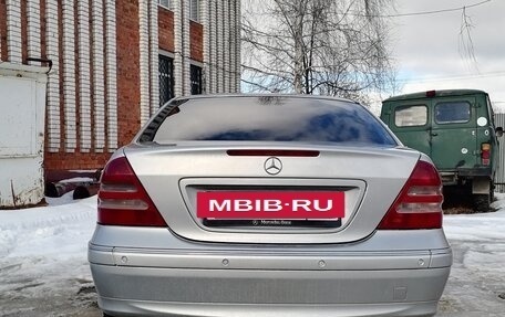 Mercedes-Benz C-Класс, 2001 год, 650 000 рублей, 4 фотография