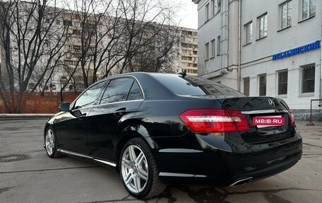 Mercedes-Benz E-Класс, 2012 год, 1 980 000 рублей, 6 фотография