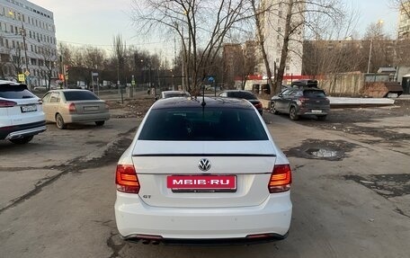 Volkswagen Polo VI (EU Market), 2018 год, 950 000 рублей, 2 фотография