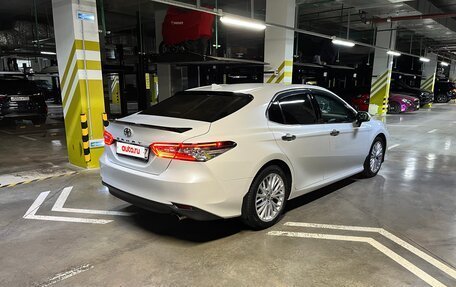 Toyota Camry, 2018 год, 3 330 000 рублей, 5 фотография