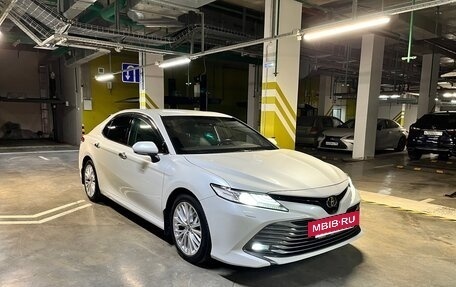 Toyota Camry, 2018 год, 3 330 000 рублей, 3 фотография