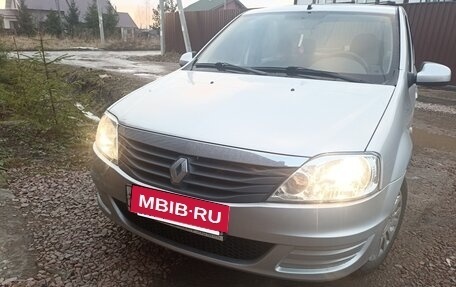 Renault Logan I, 2013 год, 750 000 рублей, 3 фотография